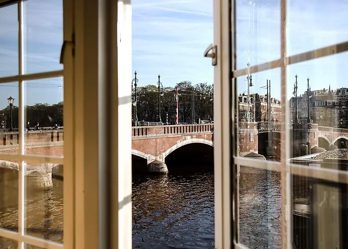 Sweets - Nieuwe Amstelbrug