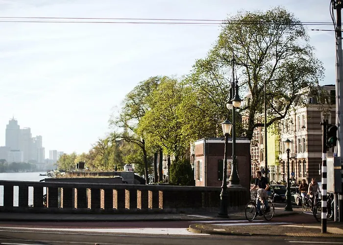 Sweets - Nieuwe Amstelbrug Daire *